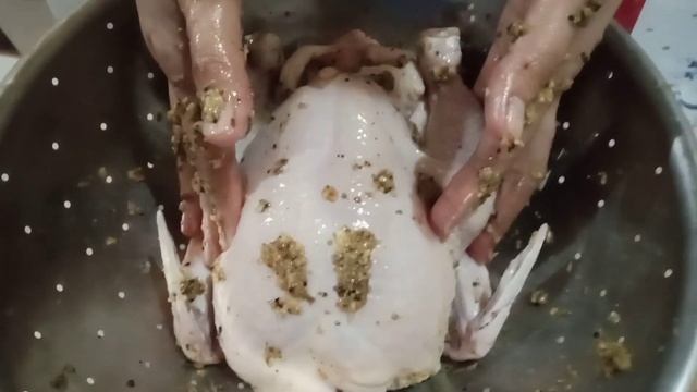 Roasted Chicken in Turbo broiler w/4 spices , mediteranner art seasoning , oregano and lemon grass смотреть онлайн