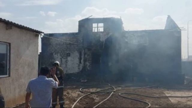Атырауда екі тұрғын үй өртенді / ҚАЗАҚСТАН ЖАҢАЛЫҚТАРЫ смотреть онлайн