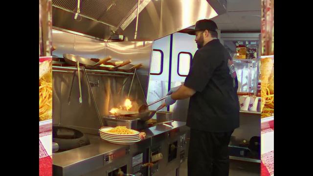 Mom's Spaghetti Restaurant - Opening 9/29/21 - Detroit, MI смотреть онлайн