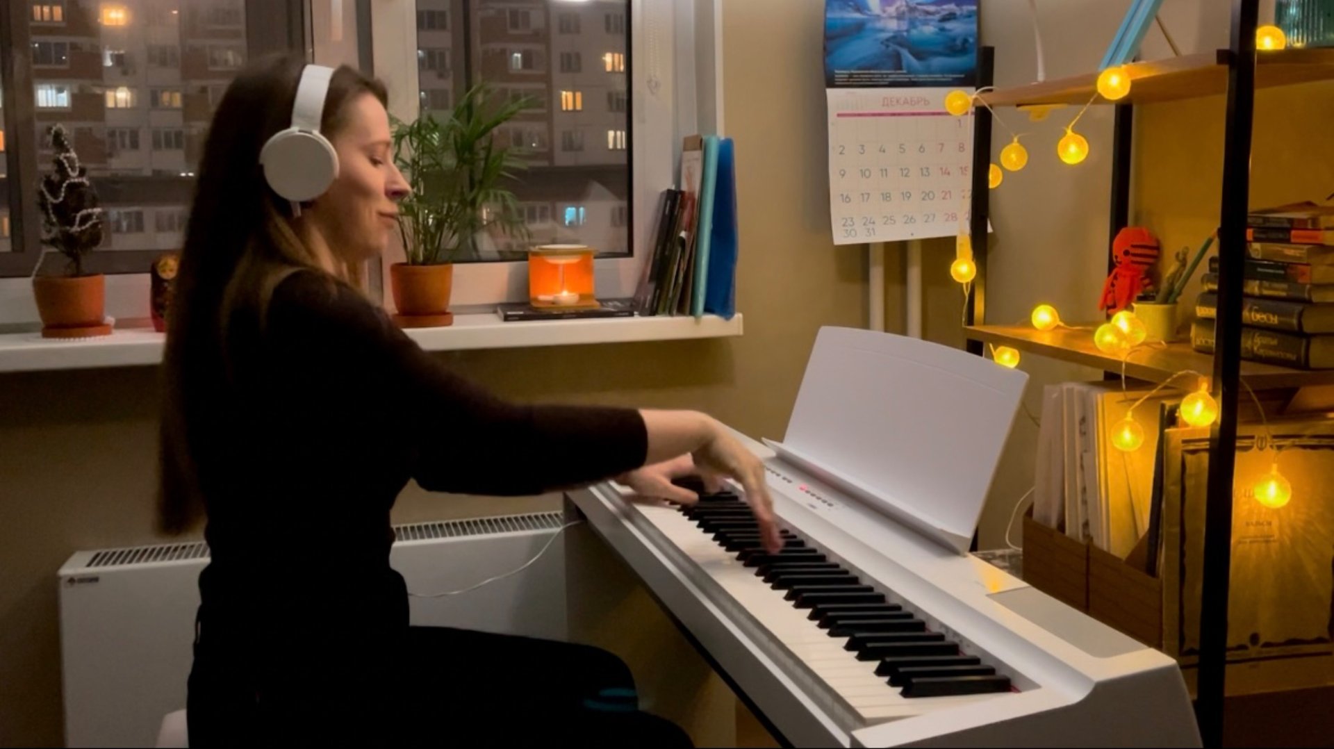 А.Зацепин - "Звенит январская вьюга" из фильма "Иван Васильевич меняет профессию"(кавер-версия моя) смотреть онлайн