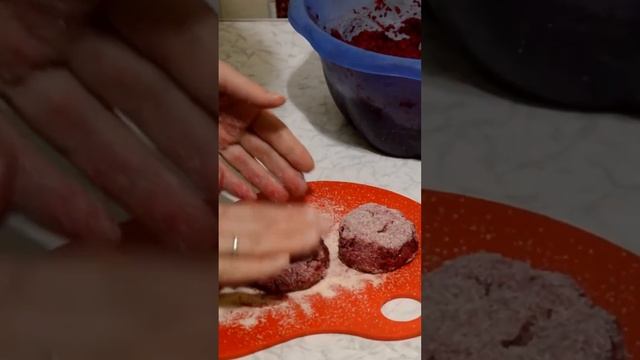 Свекольные котлеты. / Краткие рецепты / Slavic Secrets смотреть онлайн