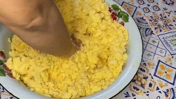 Май шайқау оңай әдісі. Еш қоспасыз,таза қолдың сары майы. Сливочное масло.