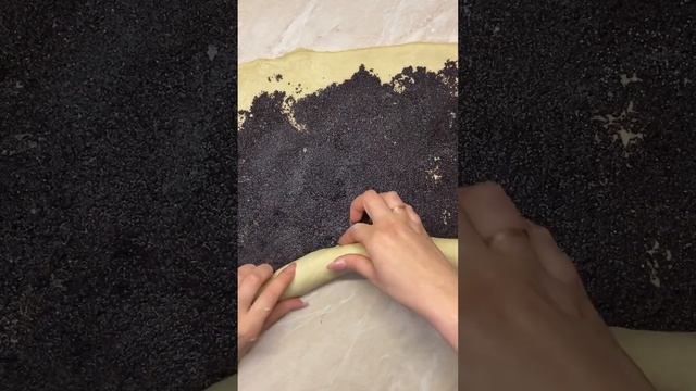 Маковый рулет на закваске! Рецепт в описании! #закваскадляхлеба #хлебназакваске#закваска#марияbaker смотреть онлайн