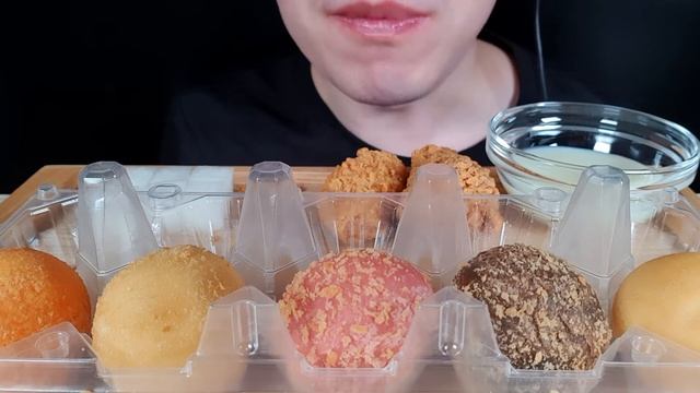ASMR SPICY FRIED CHICKEN, CHEESE BALLS, BBQ 황금올리브핫윙, 모듬볼, 치즈볼 먹방 EATING SOUNDS MUKBANG смотреть онлайн