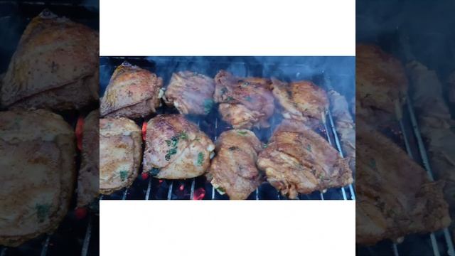 Процесс жарки шашлыка! ( Куриные бедра и говяжья печень с курдюком) смотреть онлайн