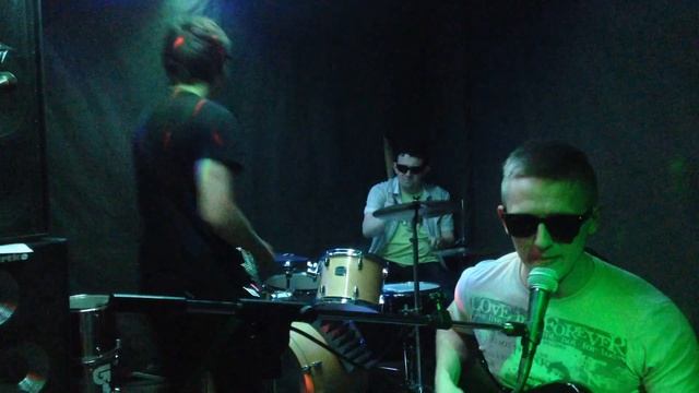 Аптека №37 - Нелюбимые (Ник Черников cover) смотреть онлайн