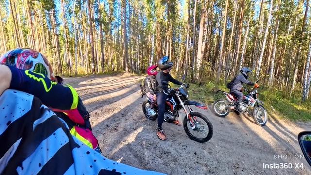 Voge 300Rally для двоих? Поездка вокруг Тургояка с пассажирами смотреть онлайн