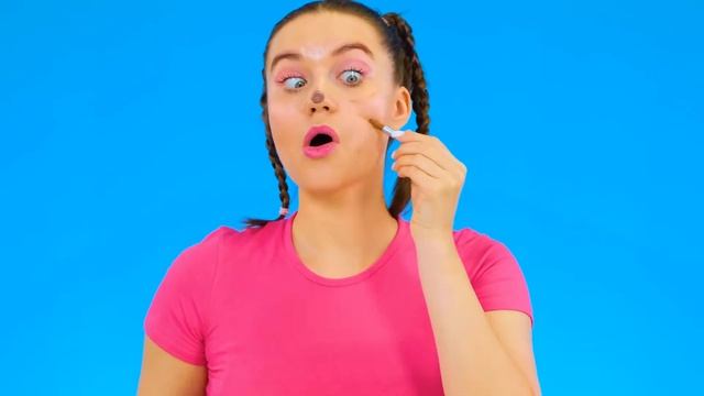 Быстрая Средняя или Медленная Скорость Еды Челлендж | Съедобная Битва от DaRaDa Challenge