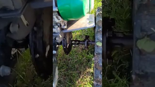 Обзор гусениц Крутец. Второй год эксплуатации. смотреть онлайн