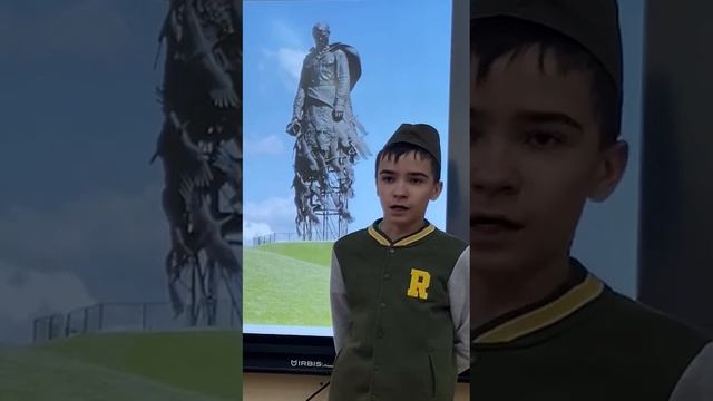 Ровенксий Максим Дмитриевич, Роберт Рождественский "на земле безжалостно маленькой..." смотреть онлайн