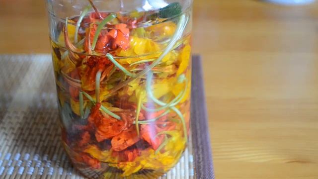 ДЕЛАЕМ АРОМАТНОЕ МАСЛО СВОИМИ РУКАМИ смотреть онлайн