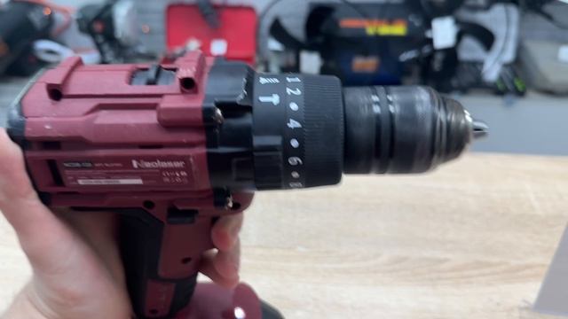 Аккумуляторная Дрель-Шуроповерт Neolaser смотреть онлайн