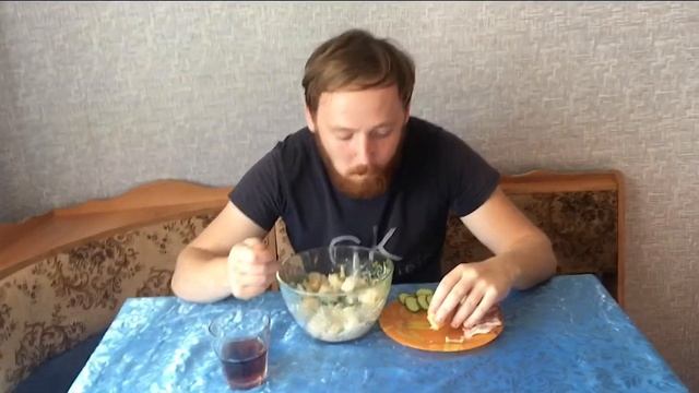 Мукбанг Пельмеееени 🥟 смотреть онлайн