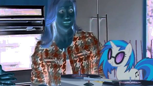 Spice Must Flow - The Media Show смотреть онлайн