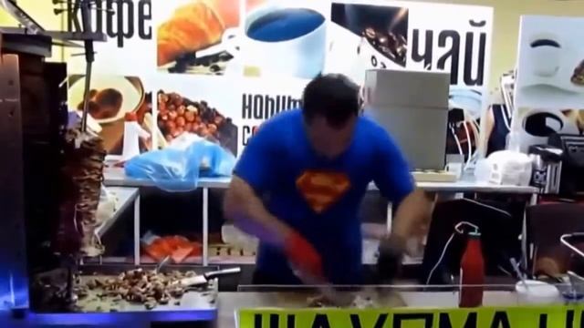 Joke! Superman prepares Shawarma смотреть онлайн