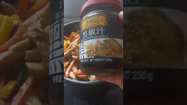 Black Pepper Sauce Chicken with Bell pepper #shorts #shortvideo #easyrecipe #chinesestyle #viral смотреть онлайн