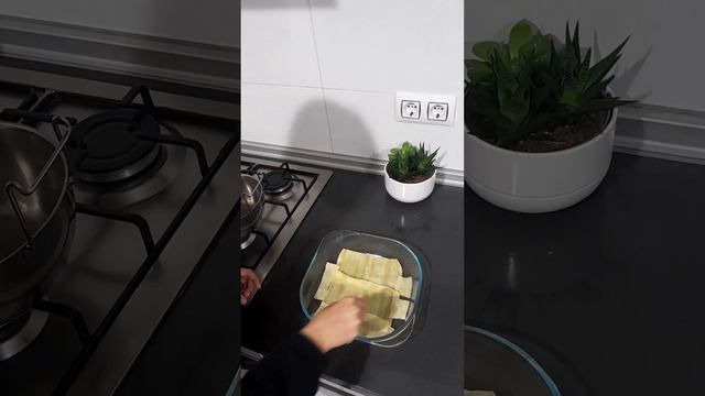 Como hacer lasañas caseras (por @Naomi) #recetas #lasaña #receta #lasañas смотреть онлайн