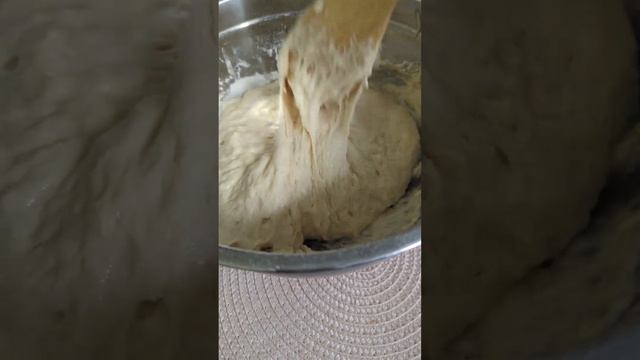 Дрожжевые оладьи #шортс #shorts #рецепт смотреть онлайн