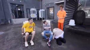 влад а4 стал ассистентом клоуна на 24часа