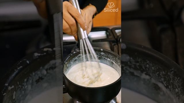 How to Make the Ultimate Fall Comfort Food: Caramelized Sweet Pumpkin with Creamy Béchamel Sauce смотреть онлайн