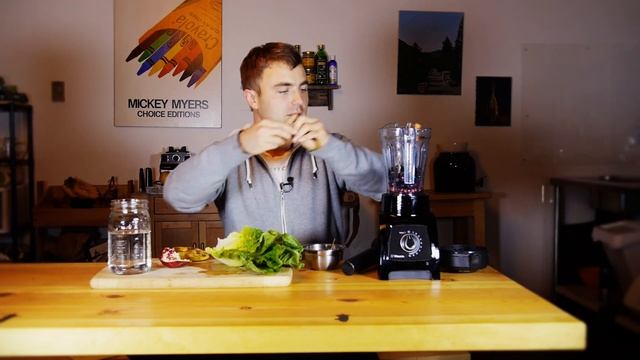 Green Smoothie Challenge Day 10 (featuring romaine lettuce) смотреть онлайн