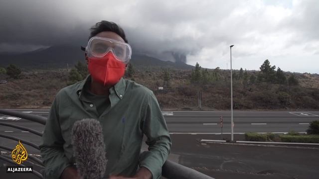 Flights cancelled after new Canary Islands volcanic eruption смотреть онлайн