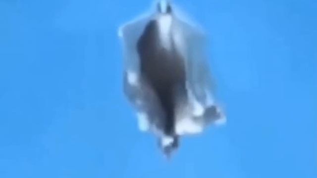 нло-2, в плей-листе есть этот объект в полёте. UFO 🛸 смотреть онлайн