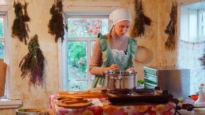 ЖИЗНЬ НА ЗАИМКЕ | КВАШЕНЫЕ ПОМИДОРЫ В БОЧКЕ | ПОЛКИ В БАНЕ ГОТОВЫ | ПОБЕГ БЫКОВ И КАРТОШКА В МУНДИРЕ