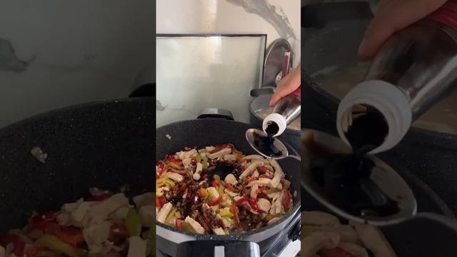 Удон с курицей смотреть онлайн