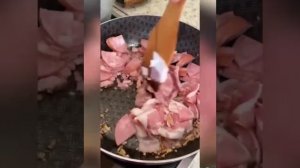 Карбонара с ветчиной! Пальчики оближешь!