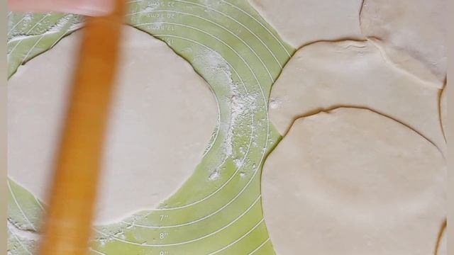 🌺Век живи ,век учись.Бюджетные лепешки.всего три ингредиента и лепешка с кармашком готова.👍 #лаваш смотреть онлайн