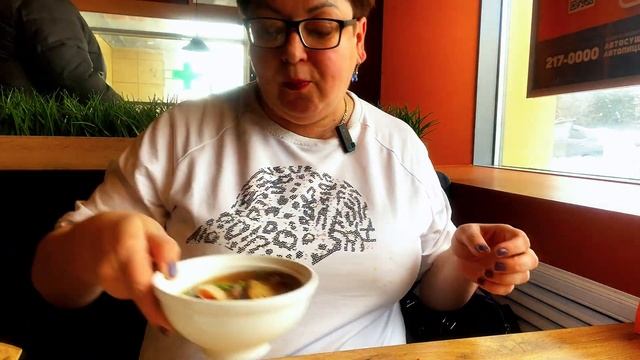 МУКБАНГ/Бизнес -ланч и Пицца/Гуляем с внученькой ❤️ смотреть онлайн