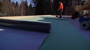 Монтаж ПВХ мембраны на кровлю частного дома #пвхмембрана #плоскаякровля