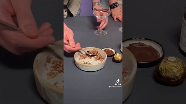 How to make a Messina Choc Hazelnut Espresso Martini | #yahooaustralia #shorts смотреть онлайн