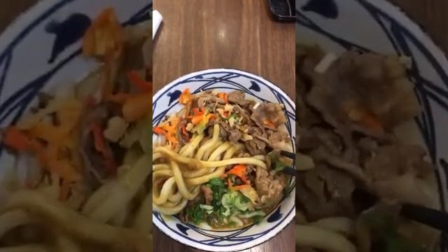 Marugame udon || Beef Curry Udon || #Shorts смотреть онлайн