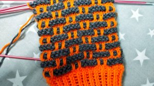 Ленивый жаккард простым способом. Двухцветный узор для носочков.