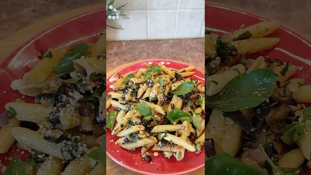 БАКЛАЖАНЫ С ПАСТОЙ Век живи Век учись! Соседка Итальянка поделилась рецептом #shorts смотреть онлайн