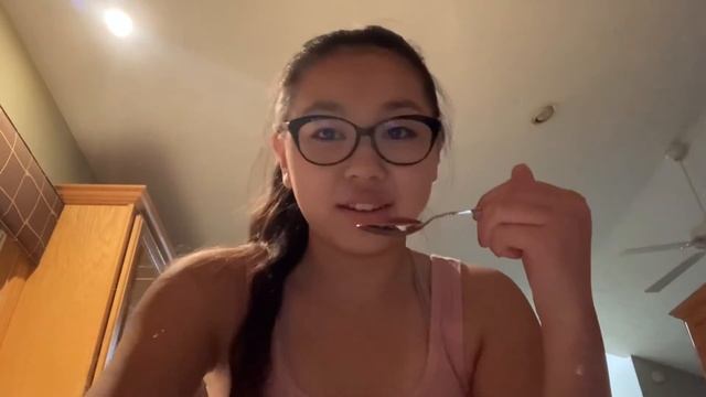 I ate a spoonful of ketchup (thanks for 50 subscribers) 😁 смотреть онлайн