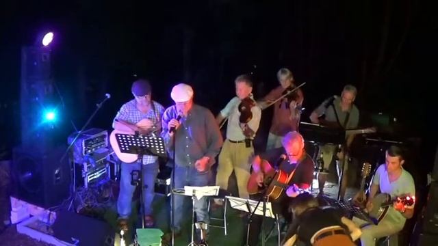 The Sally Dogs with Black velvet band - Irish Folk смотреть онлайн
