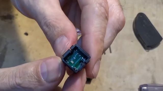 Кнопки на КАЛИНУ, выключатель 759.3710, как разобрать смотреть онлайн