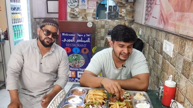 Syrian Restaurant in Karol Bagh | #Shawarma #Falafel #SyrianRestro смотреть онлайн