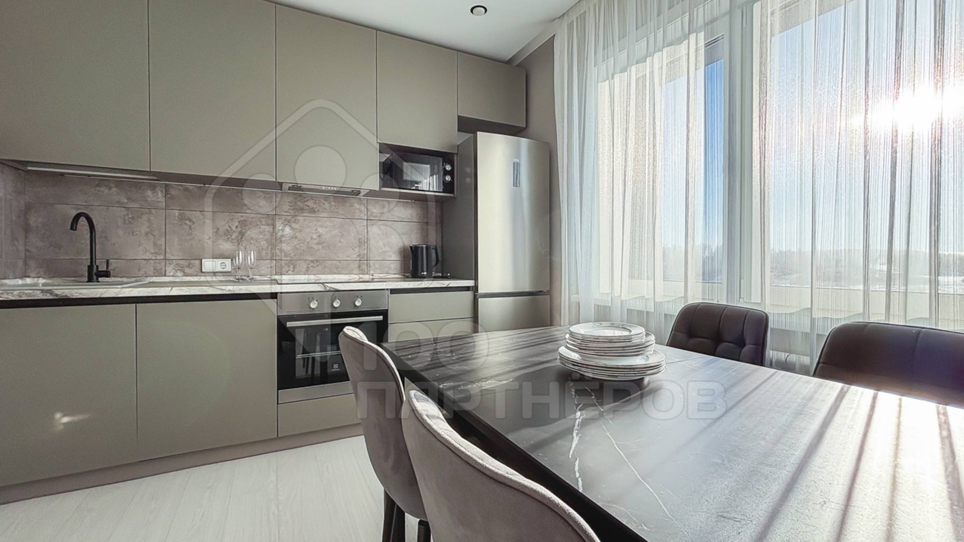 Рум-тур по 3-к квартире по адресу ул. Байкальская д. 346/13 (ЖК «Символ») смотреть онлайн