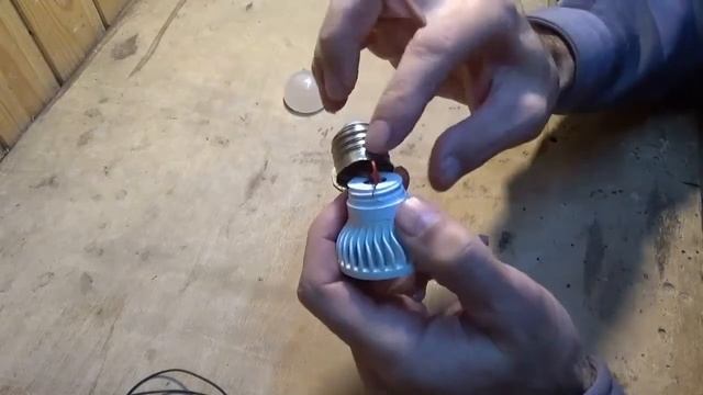 Лампа EKOLA, разборка светодиодной лампы смотреть онлайн