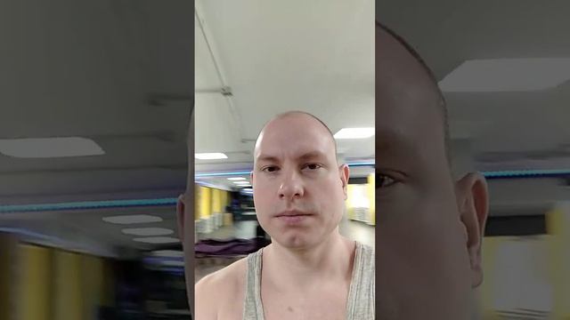 Платон. Развитие силы. Фитнес. Аэробный зал. Гантели. Блины. Групповой. Атмосфера группового зала. смотреть онлайн