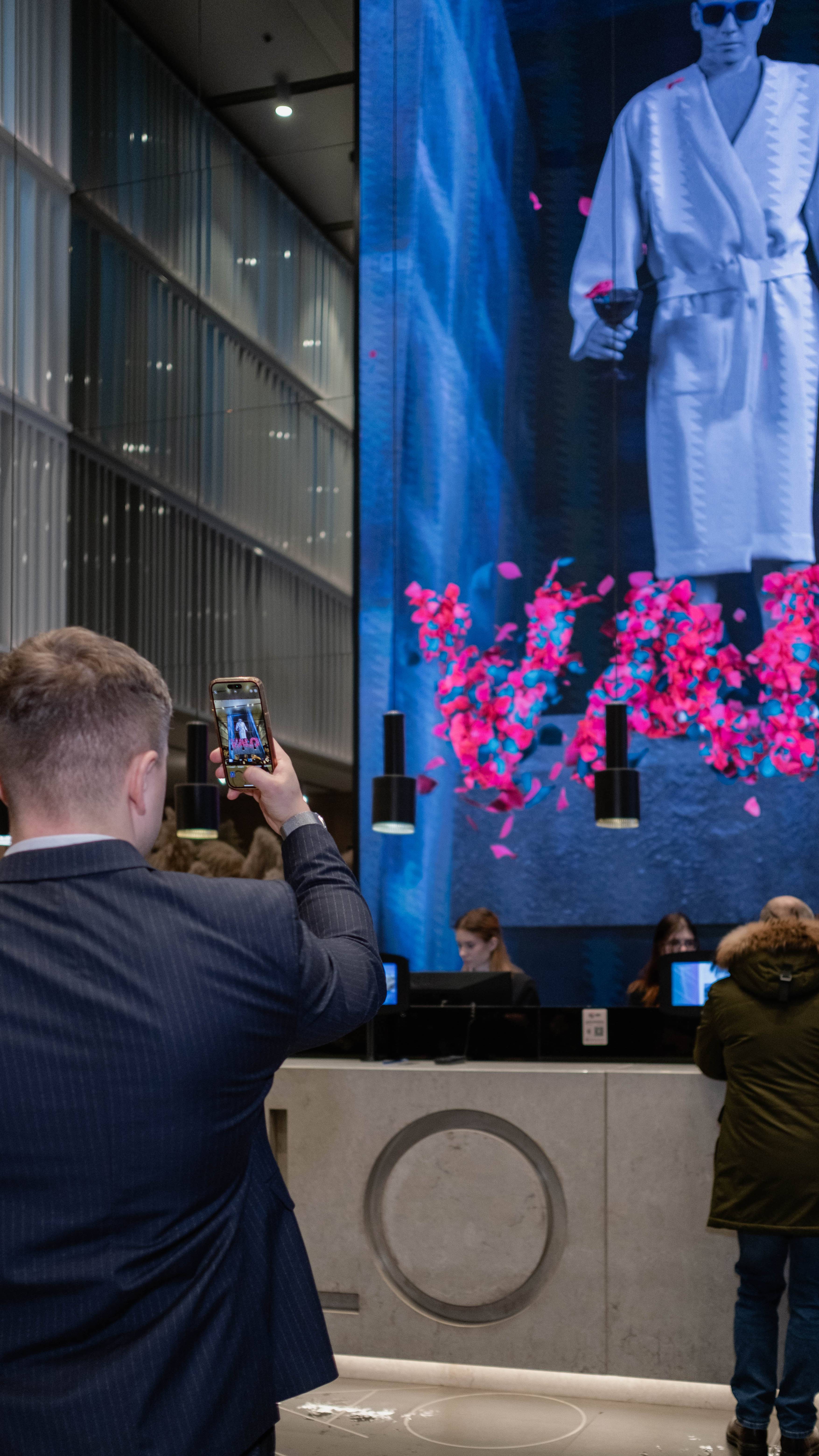 Подарки, призы... или всё-таки скидка? смотреть онлайн