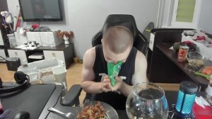 ДЕРЗКО69 ПРОБУЕТ ДИКИЕ ПРОДУКТЫ! ЭТО НЕВОЗМОЖНО ЕСТЬ! МЯСО БОБРА, КОРНИ ДЕРЕВЬЕВ | Лучшее с derzko6