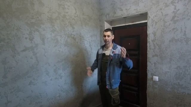 СДЕЛАЛ РЕМОНТ СВОИМИ РУКАМИ В МАЛЕНЬКОЙ НО В БУДУЩЕМ ОЧЕНЬ УКОМПЛЕКТОВАННОЙ КОМНАТЕ #домвдеревне смотреть онлайн