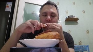 ASMR ИТИНГ. КУШАЮ КОПЧЁННУЮ КУРИЦУ