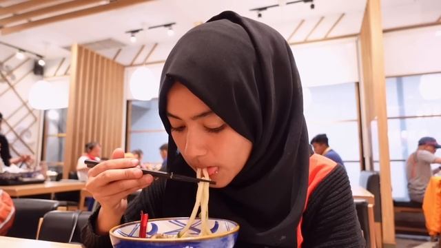TERENAAKKK⁉️ NYOBAIN MENU TERBARU MARUGAME UDON | GYU JIRU UDON + MAGURE KATSU✨ смотреть онлайн