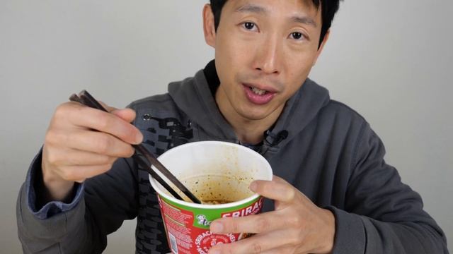 Sriracha Ramen Taste Test смотреть онлайн